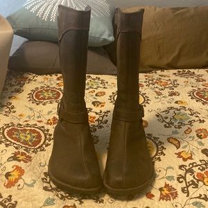 Merrell size 10 woman’s waterproof zip on boot